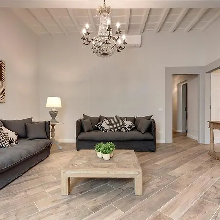 Lambert Apartment Florence