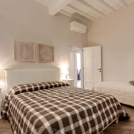 Apartament Lambert *